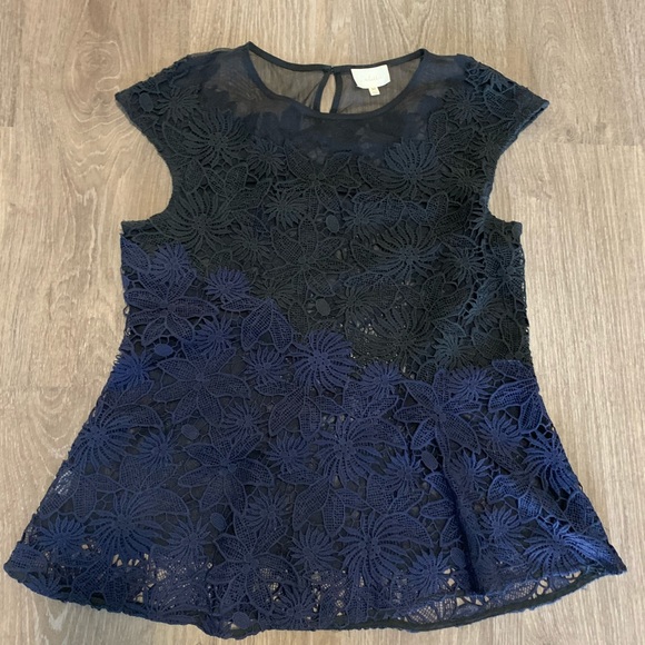 Anthropologie - DELETTA Sheer laced cap sleeve top - Picture 2 of 6